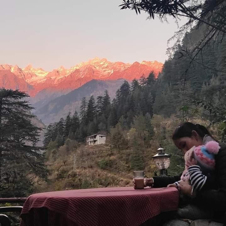 Hotel Deep Forest Kasol Eksteriør billede